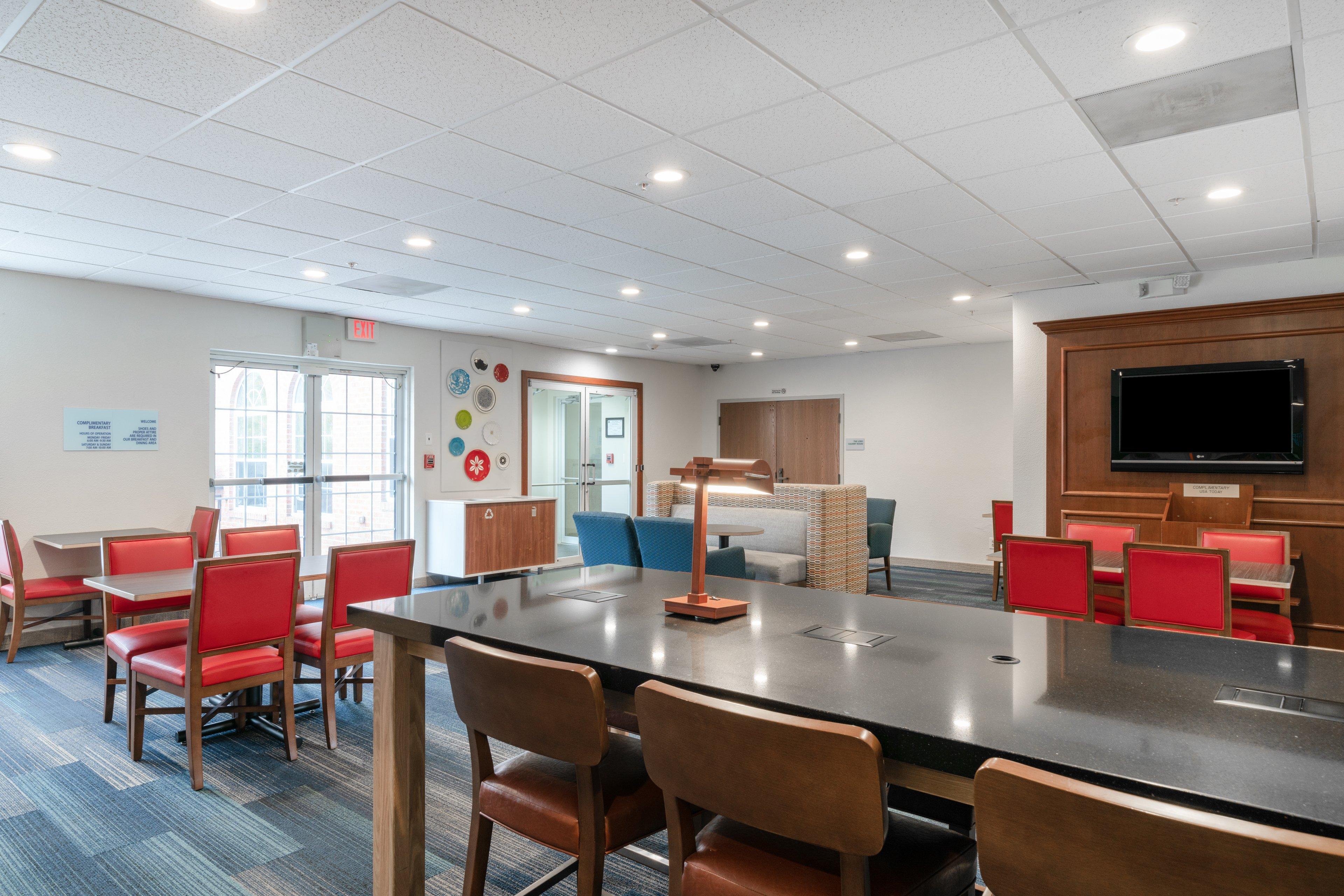 Hotel Express Frederick By Ihg