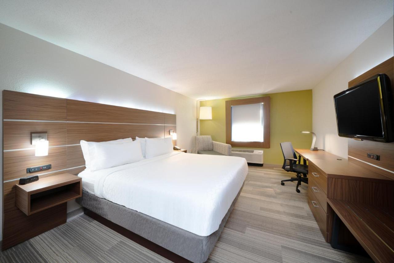 Express Frederick By Ihg 3*